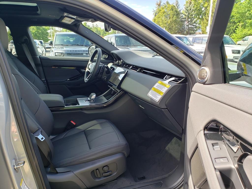 New 2026 Land Rover Range Rover Evoque S image 17