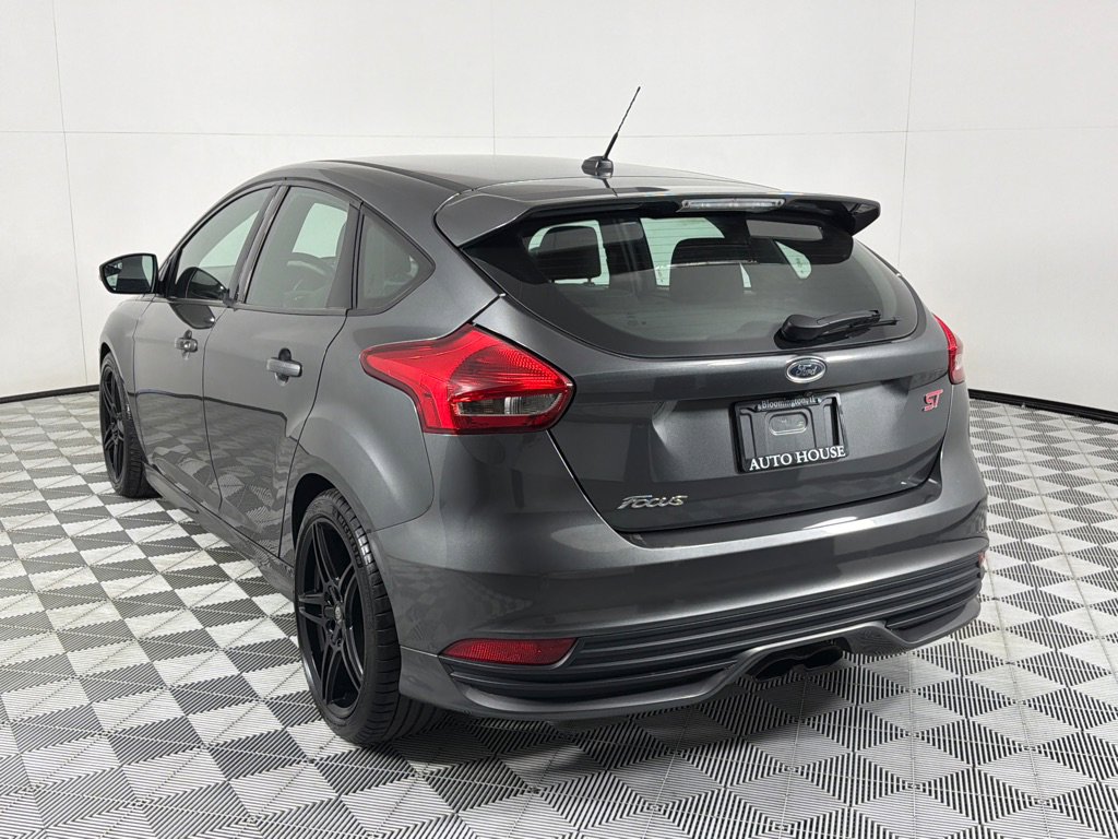 Used 2016 Ford Focus ST FWD image 7