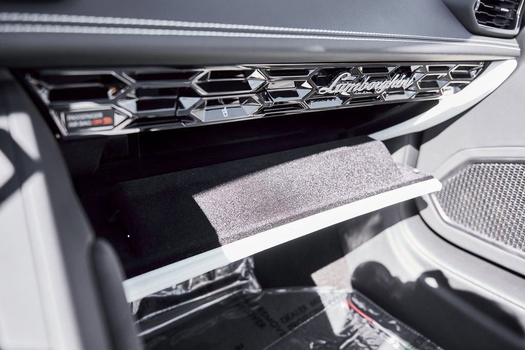 Used 2024 Lamborghini Huracan EVO image 75