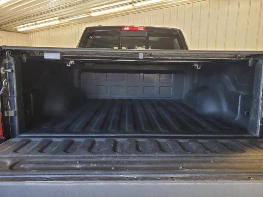 Used 2017 RAM 1500 Classic SLT w/ Luxury Group image 7