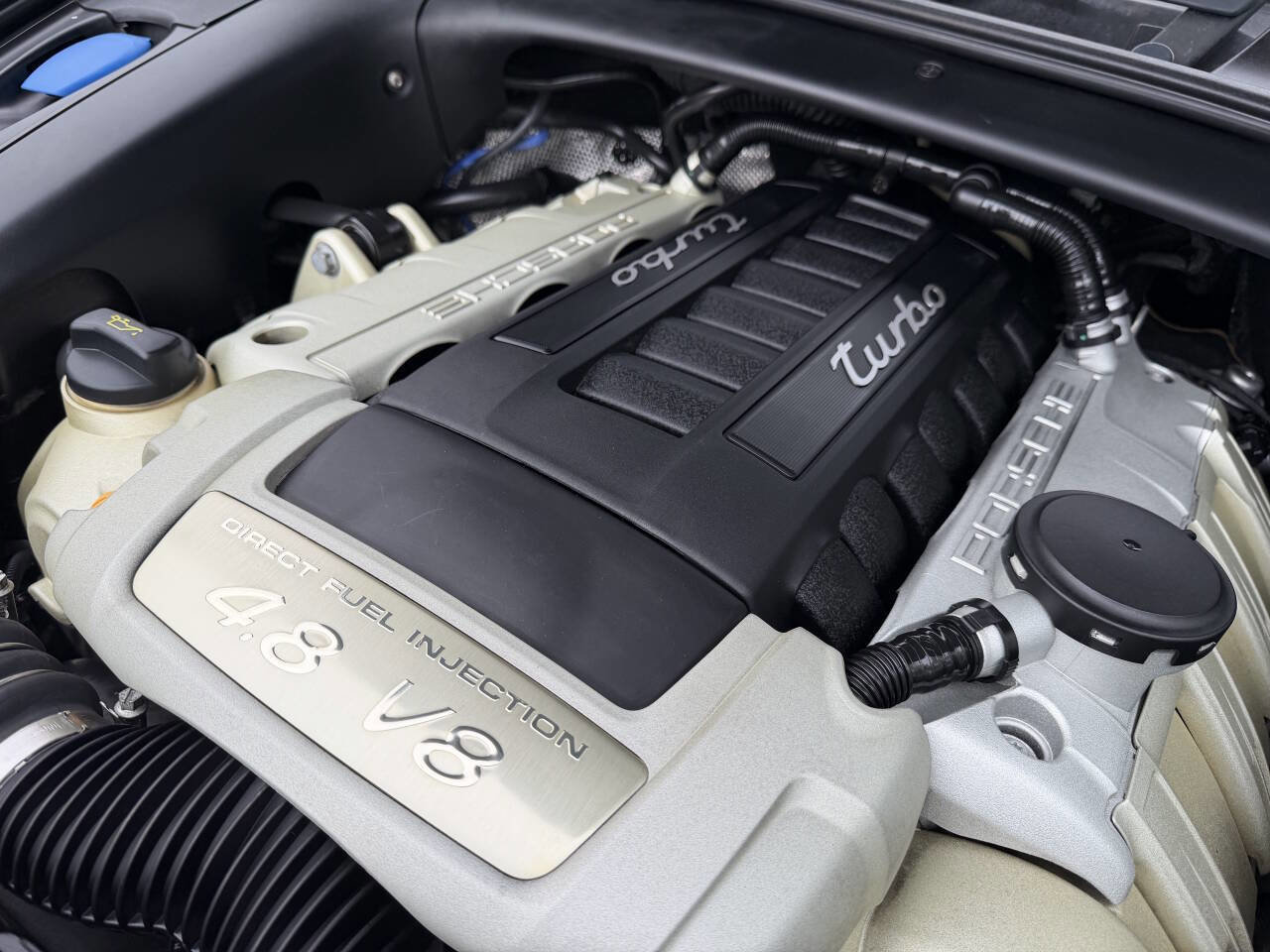Used 2008 Porsche Cayenne Turbo AWD/4WD image 34