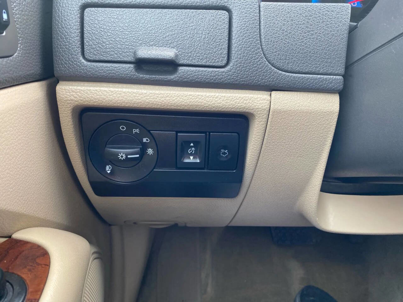 Used 2010 Ford Fusion SEL AWD/4WD image 14