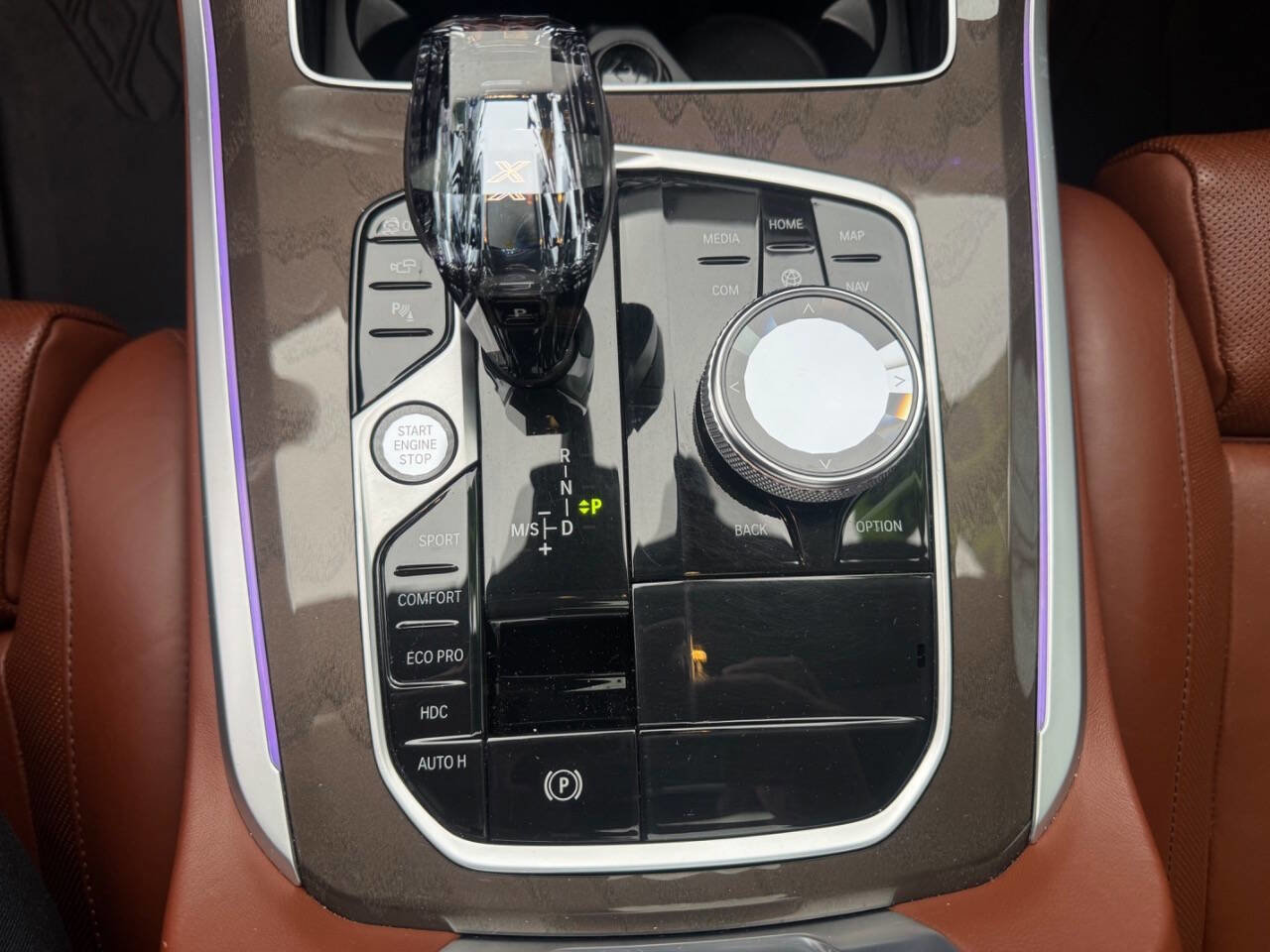 Used 2022 BMW X5 xDrive40i w/ M Sport Package image 11