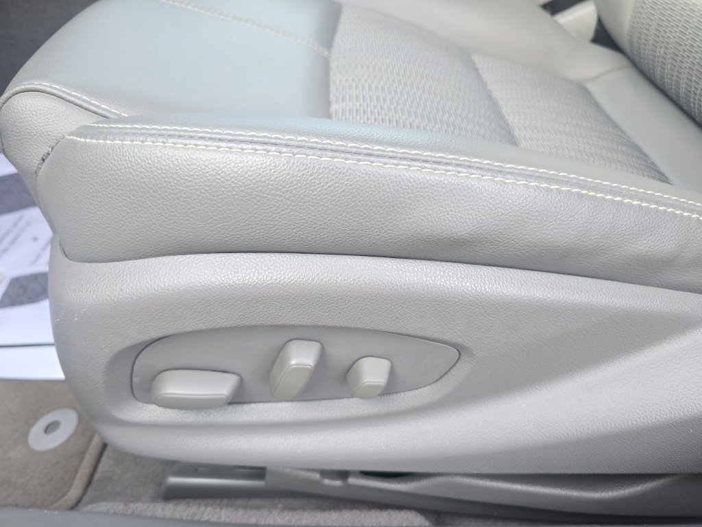 Used 2018 Chevrolet Impala LS image 16