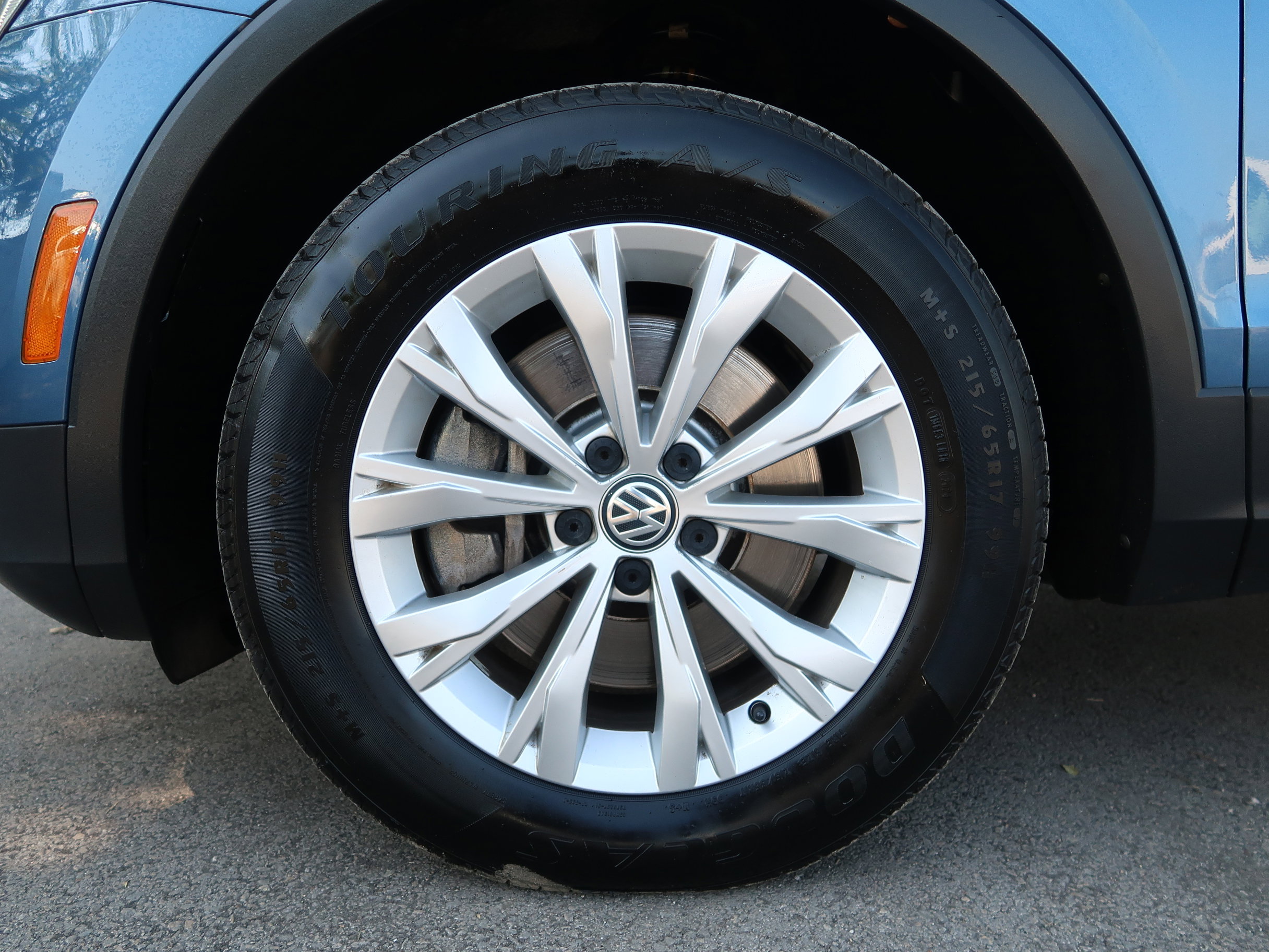 Used 2018 Volkswagen Tiguan SEL image 43