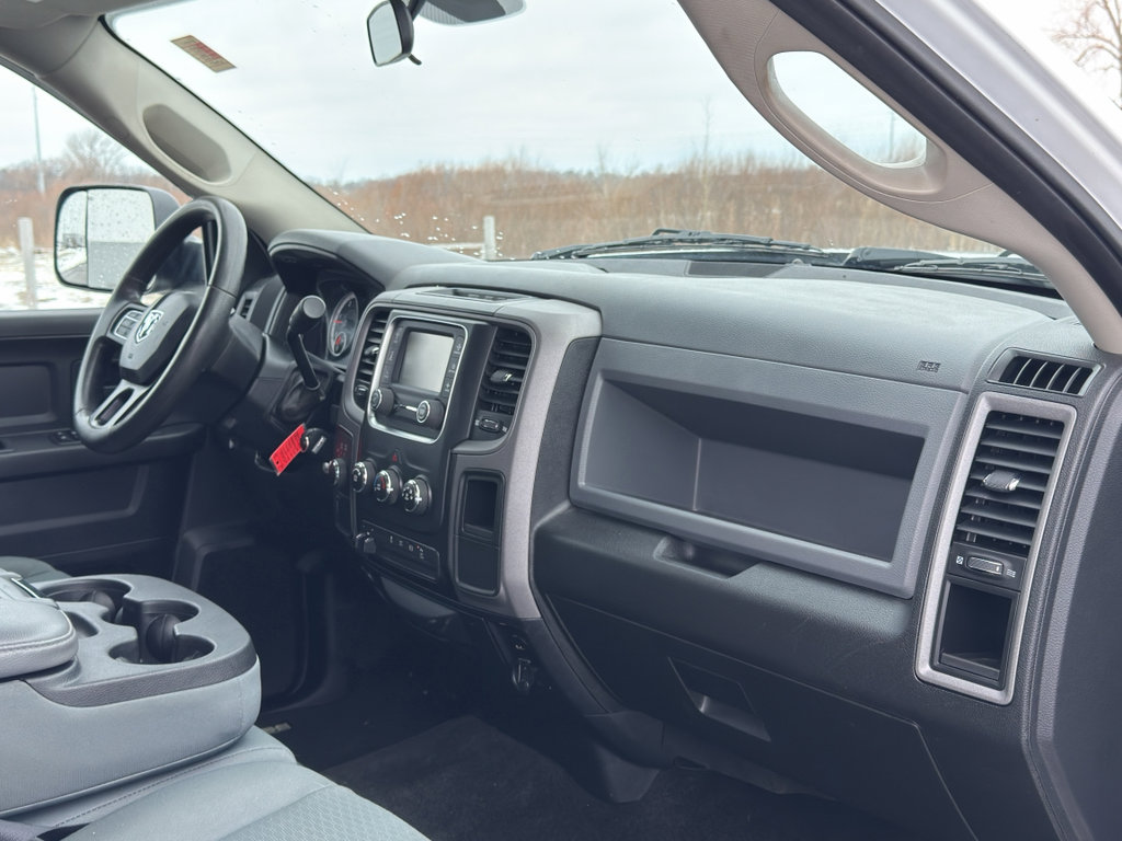 Used 2017 RAM 3500 Tradesman w/ Chrome Appearance Group image 30