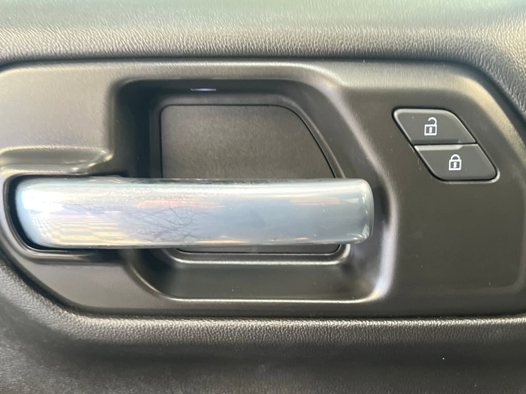 Used 2021 Chevrolet Silverado 1500 RST image 36