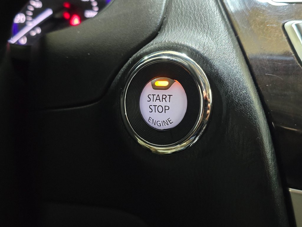 Used 2013 INFINITI JX35 AWD w/ Premium Pkg image 18