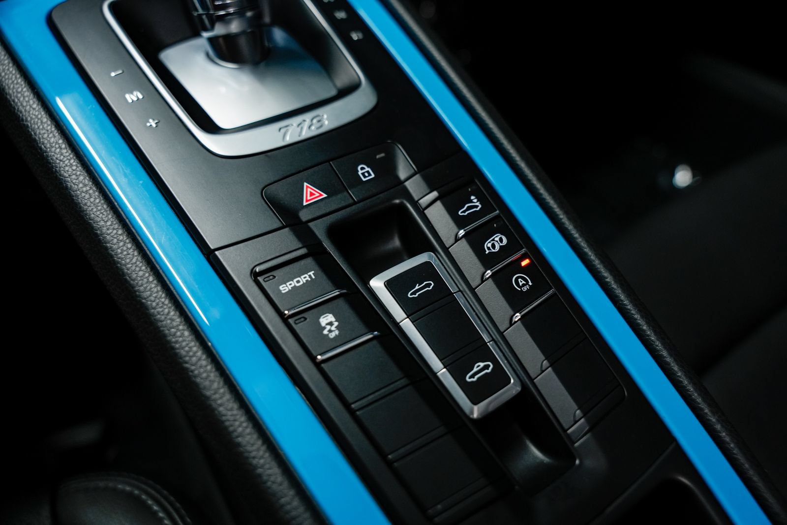 Used 2021 Porsche 718 Boxster RWD image 15