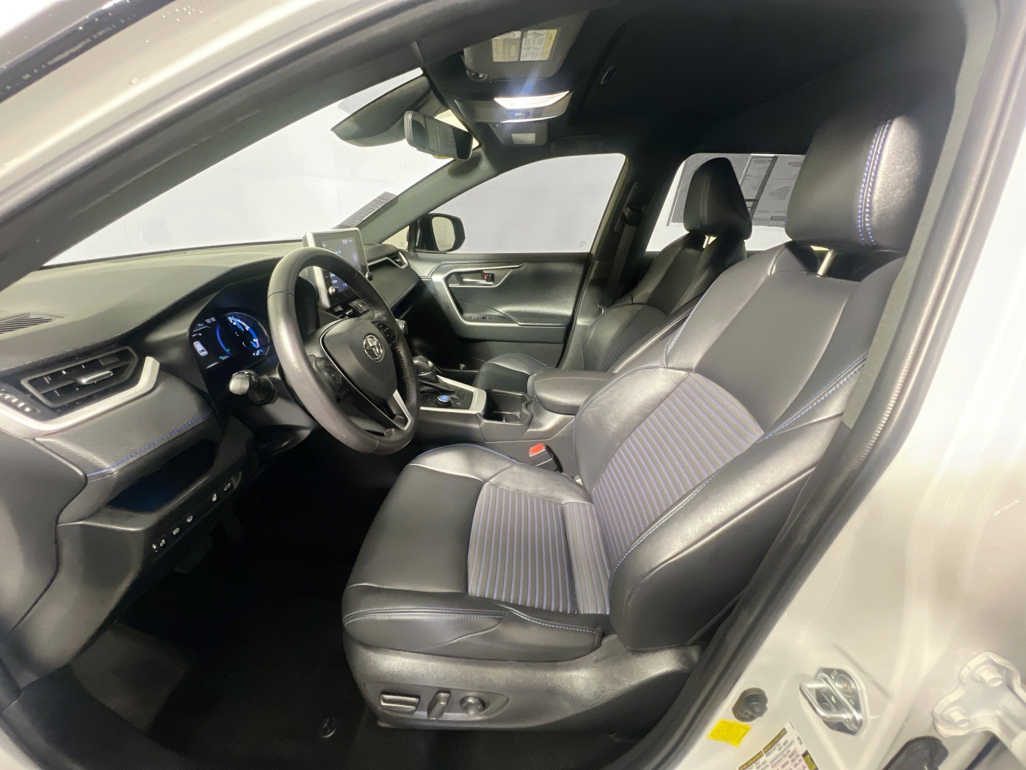 Used 2022 Toyota RAV4 XSE w/ XSE Grade Weather Package image 14