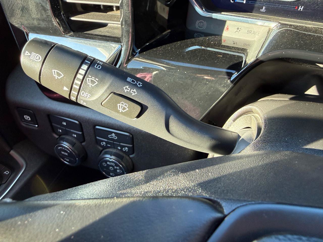 Used 2025 Chevrolet Silverado 2500 LT w/ Convenience Package AWD/4WD image 23