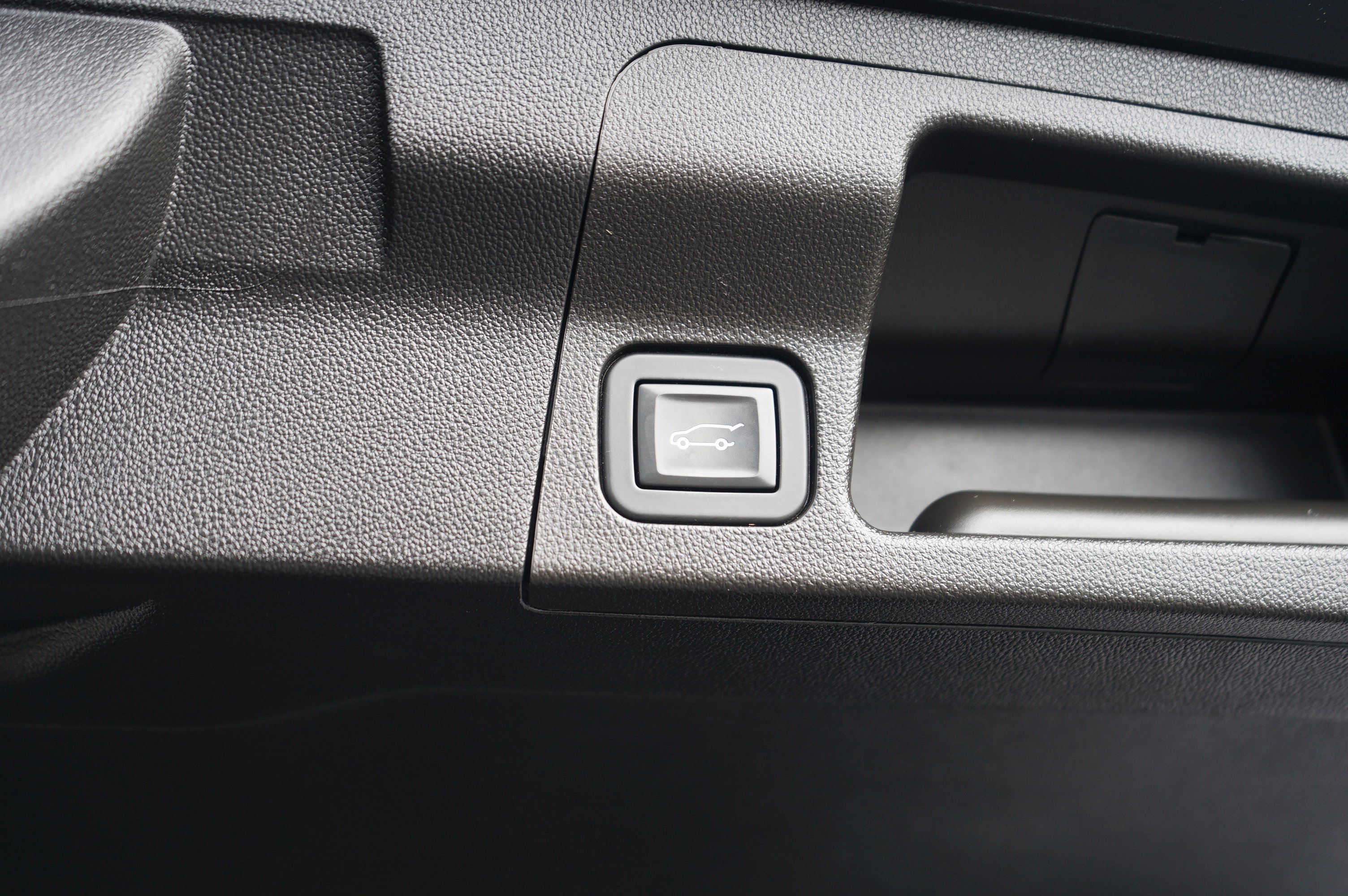 Used 2019 GMC Acadia SLE w/ GMC Pro Grade Package AWD/4WD image 13