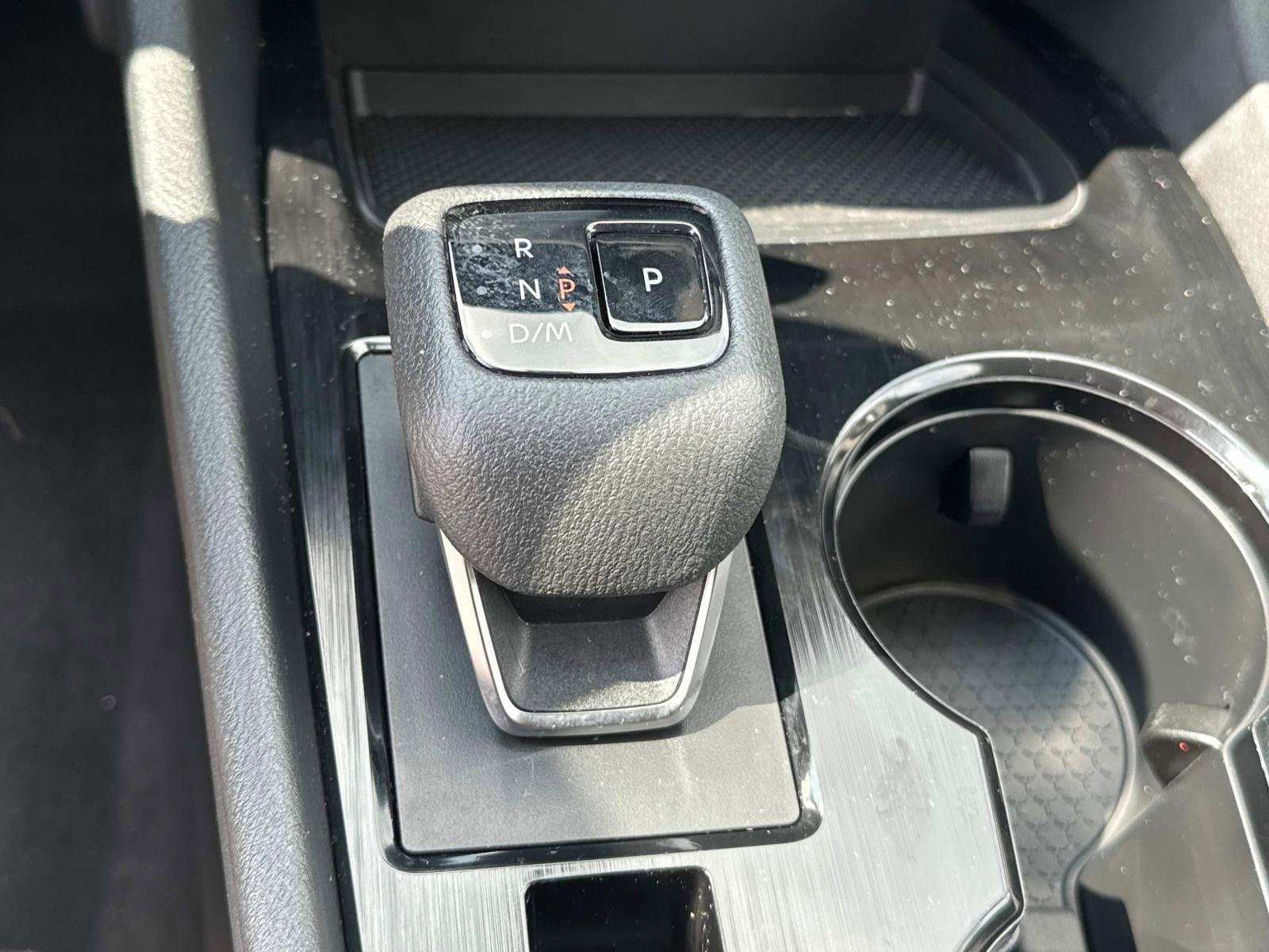 Used 2023 Nissan Rogue SV image 17