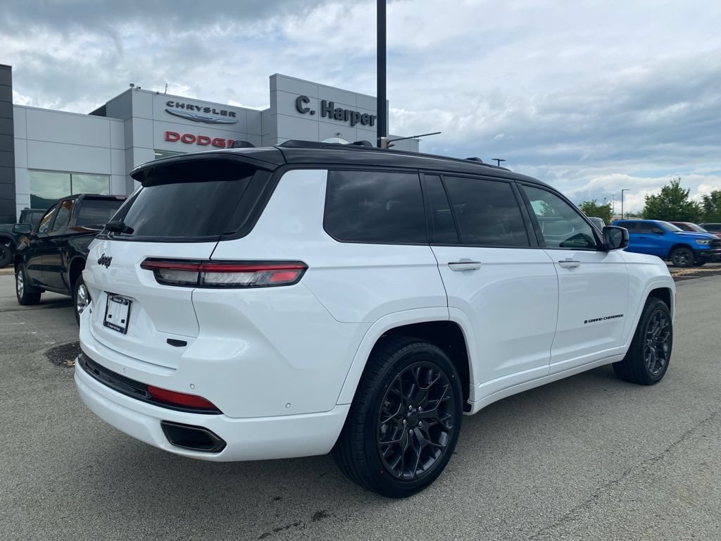 Used 2024 Jeep Grand Cherokee L Summit w/ High Altitude Package AWD/4WD image 2