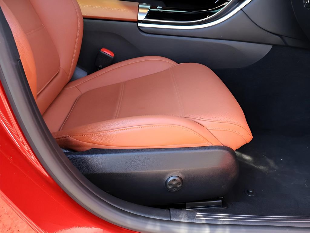 Certified 2022 Mercedes-Benz C 300 4MATIC Sedan image 12