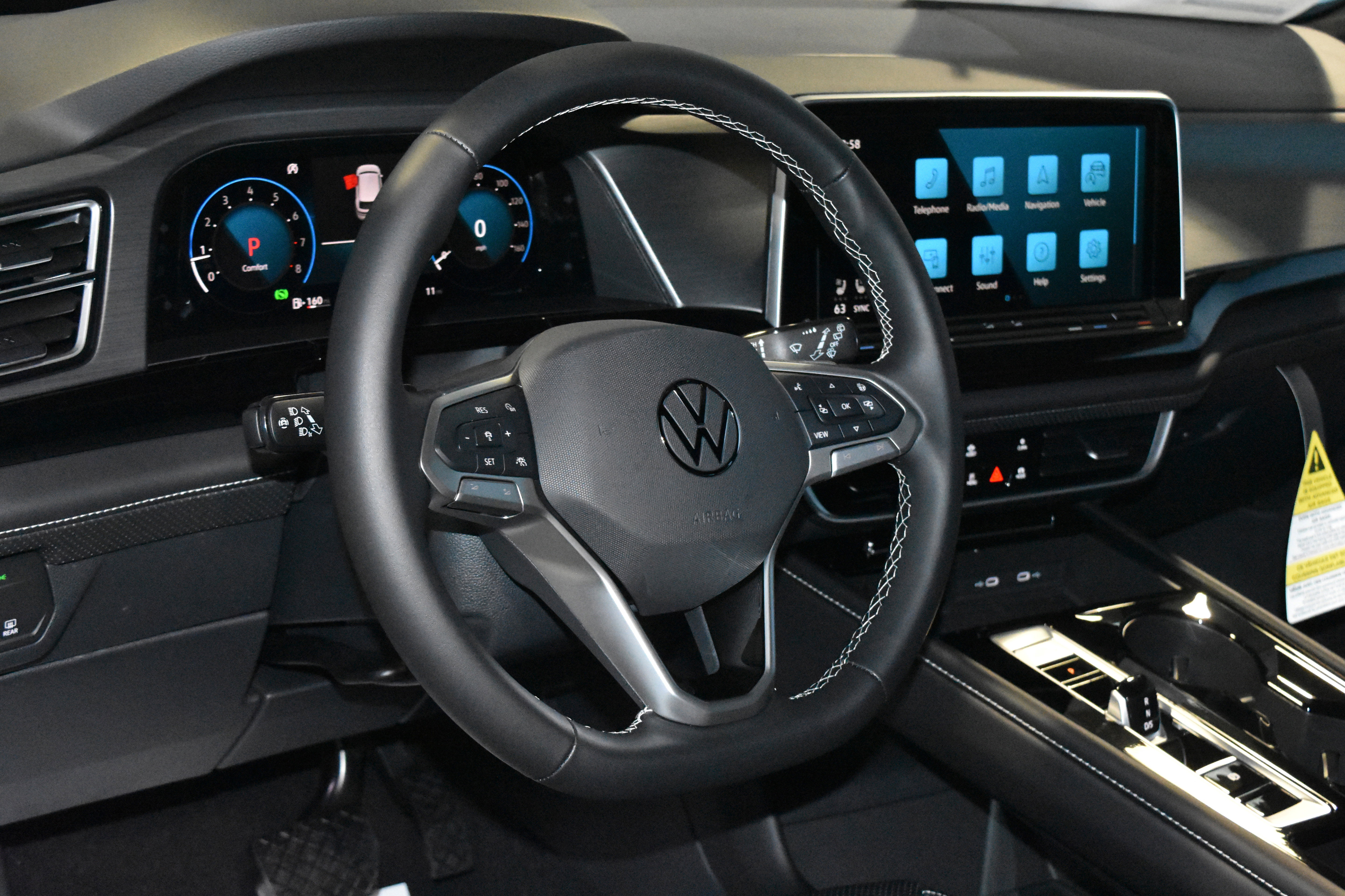 New 2026 Volkswagen Atlas Cross Sport SE AWD/4WD image 2