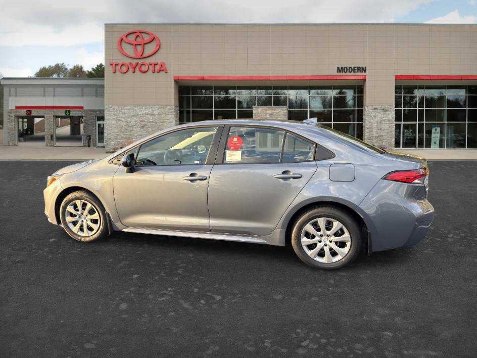 New 2027 Toyota Corolla LE FWD image 5