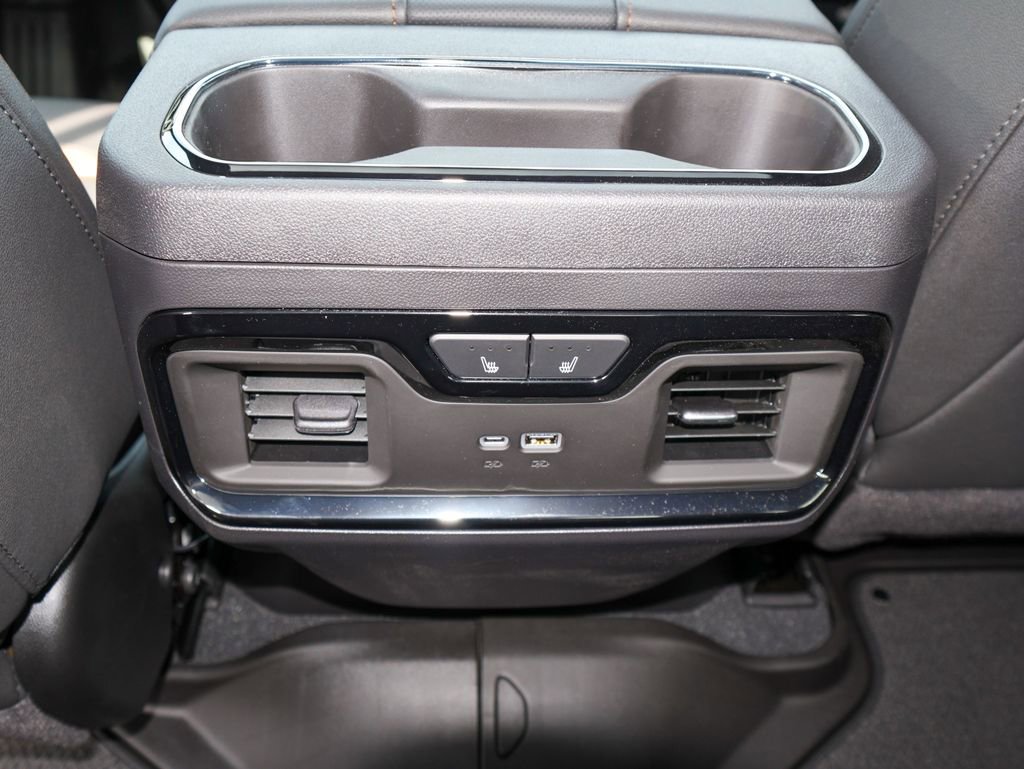 New 2026 GMC Sierra 1500 AT4 w/ AT4 Premium Package AWD/4WD image 12