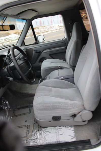Used 1995 Ford Bronco XLT image 9