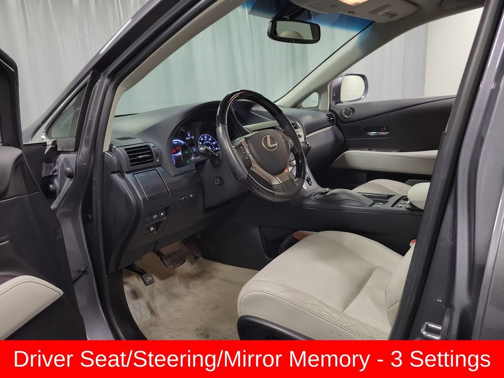 Used 2015 Lexus RX 450h AWD image 12