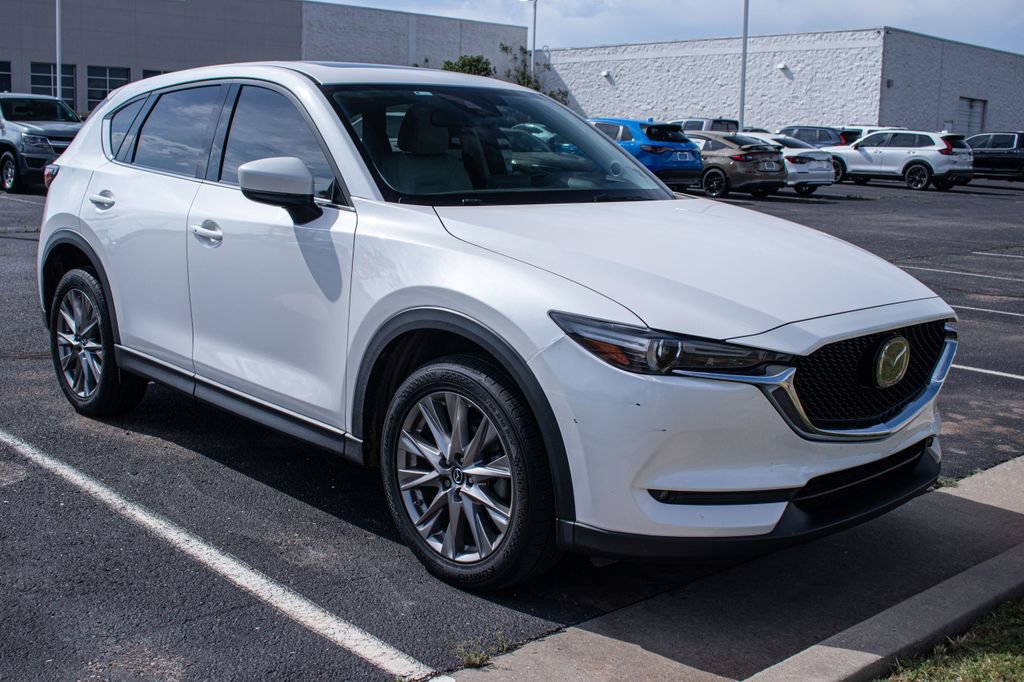 Used 2019 MAZDA CX-5 Grand Touring w/ GT Premium Package FWD image 3