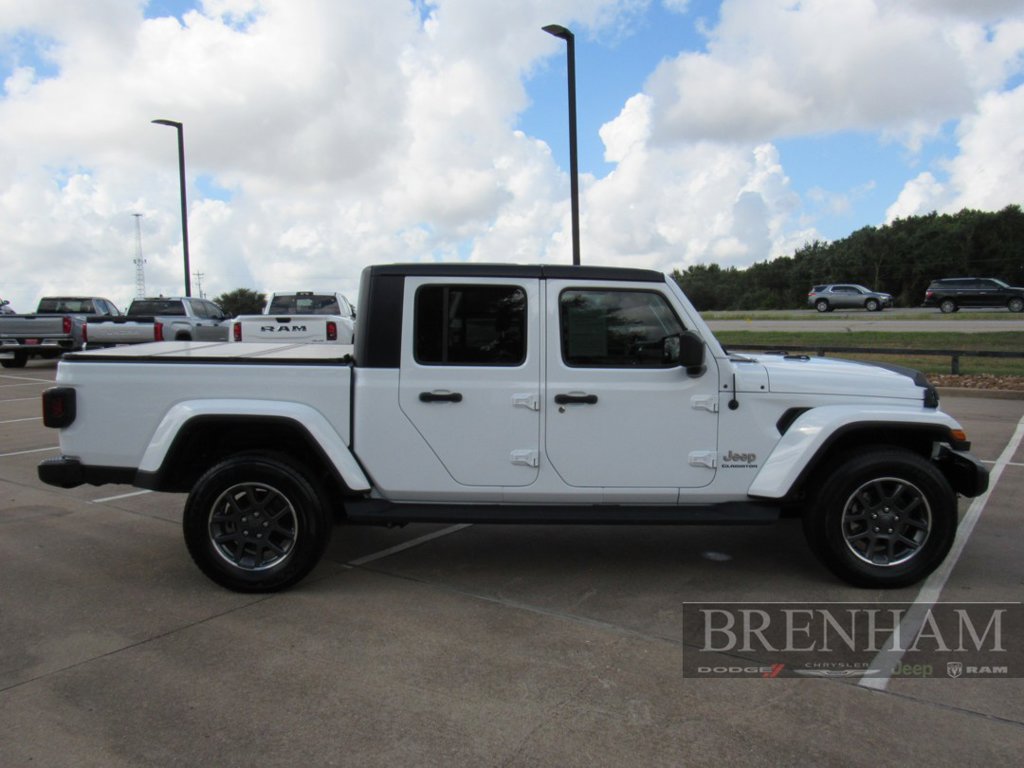 Used 2020 Jeep Gladiator Overland AWD/4WD image 7