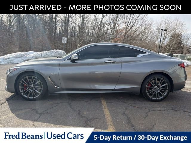 Used 2017 INFINITI Q60 Red Sport 400 image 6