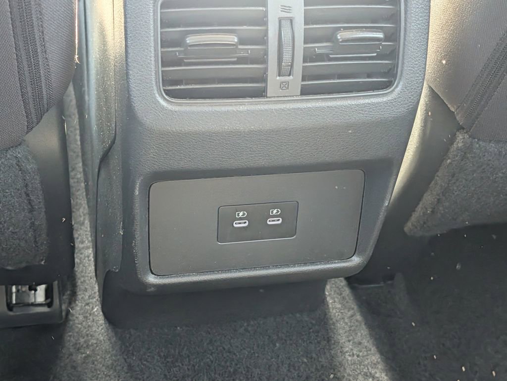 Used 2025 Nissan Rogue SV AWD/4WD image 24