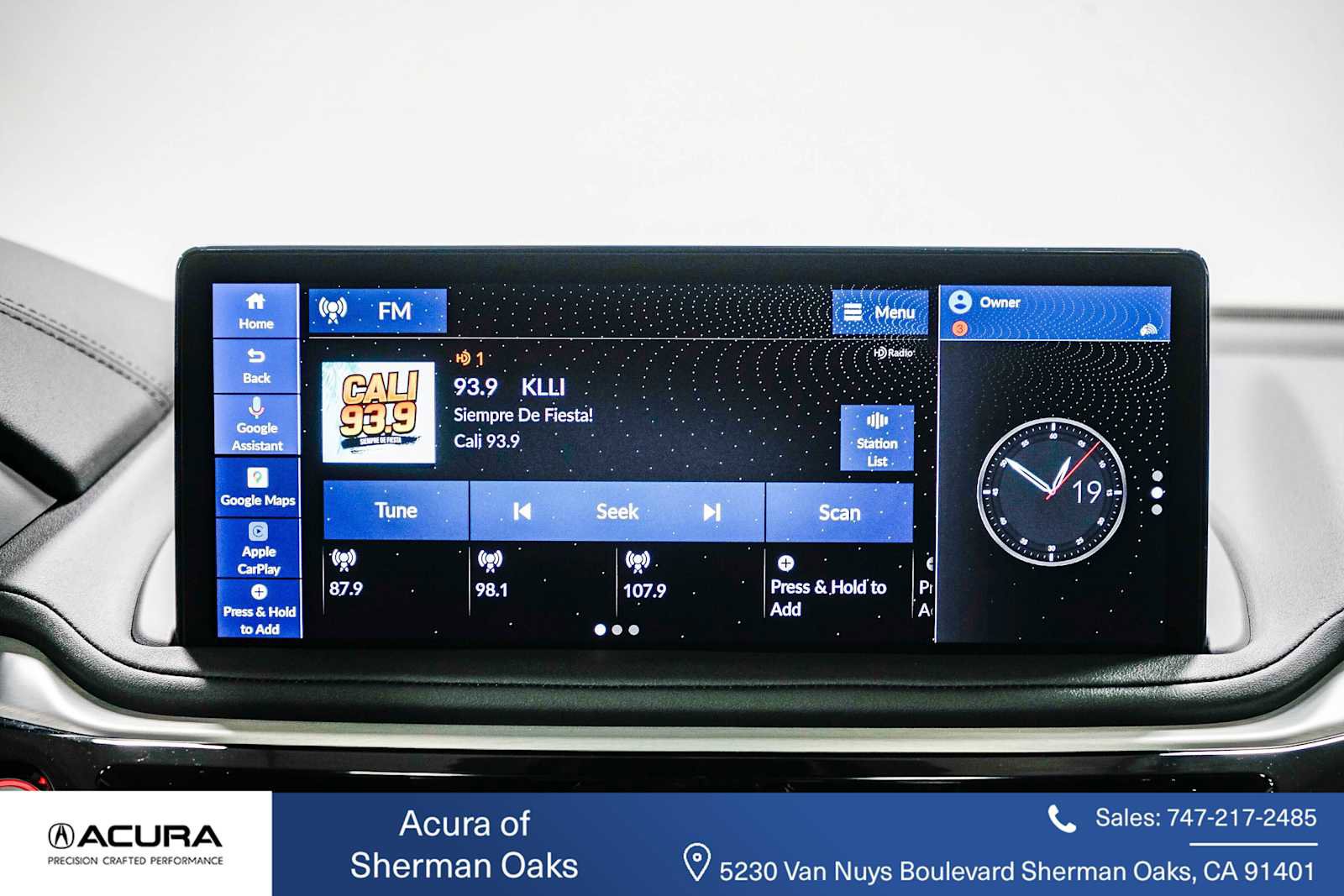 Used 2025 Acura MDX SH-AWD w/ Technology Package image 38