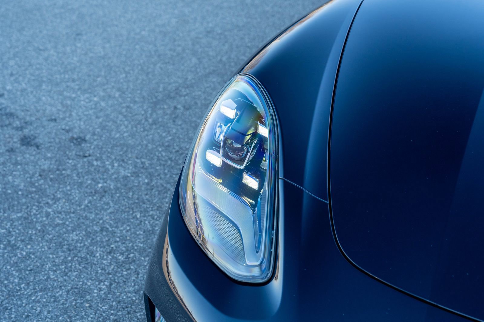 Certified 2022 Porsche Panamera 4 w/ Premium Package image 19