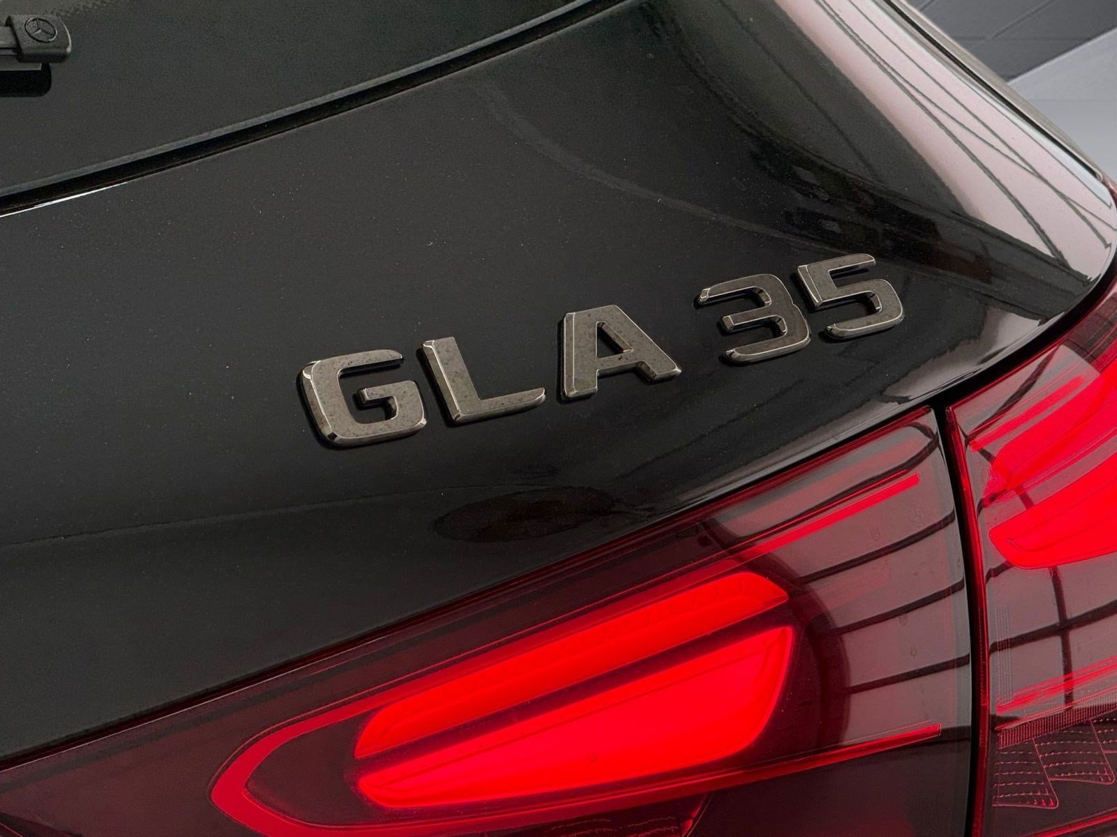 New 2026 Mercedes-Benz GLA 35 AMG 4MATIC image 20