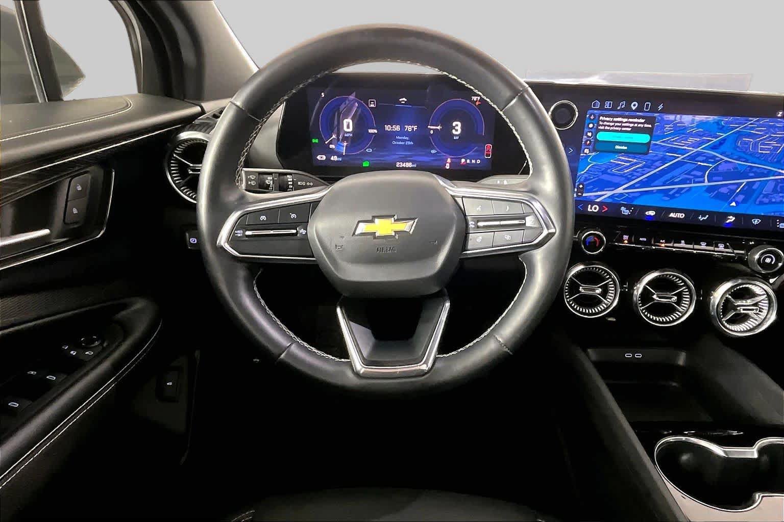 Used 2024 Chevrolet Blazer EV LT AWD/4WD image 5