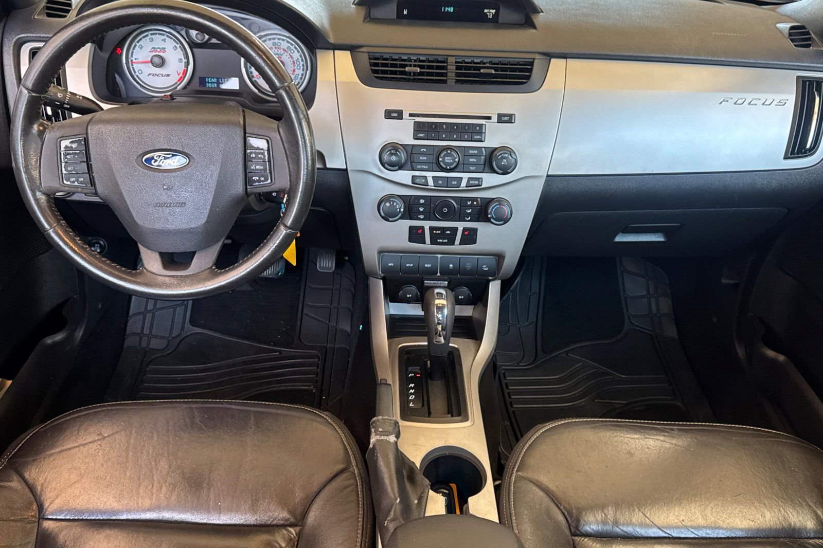 Used 2010 Ford Focus SEL FWD image 9