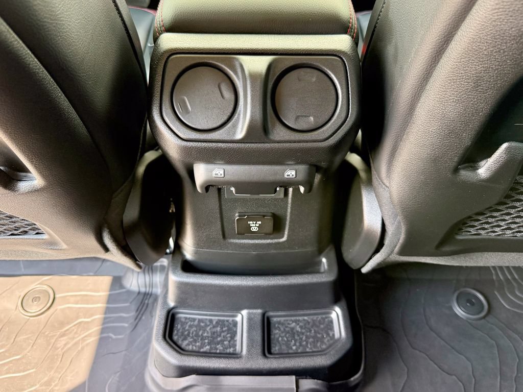 Used 2023 Jeep Wrangler Unlimited Rubicon w/ Dual Top Group AWD/4WD image 36