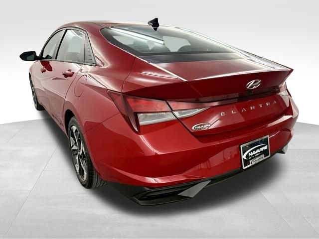 Used 2023 Hyundai Elantra SEL w/ Convenience Package image 6