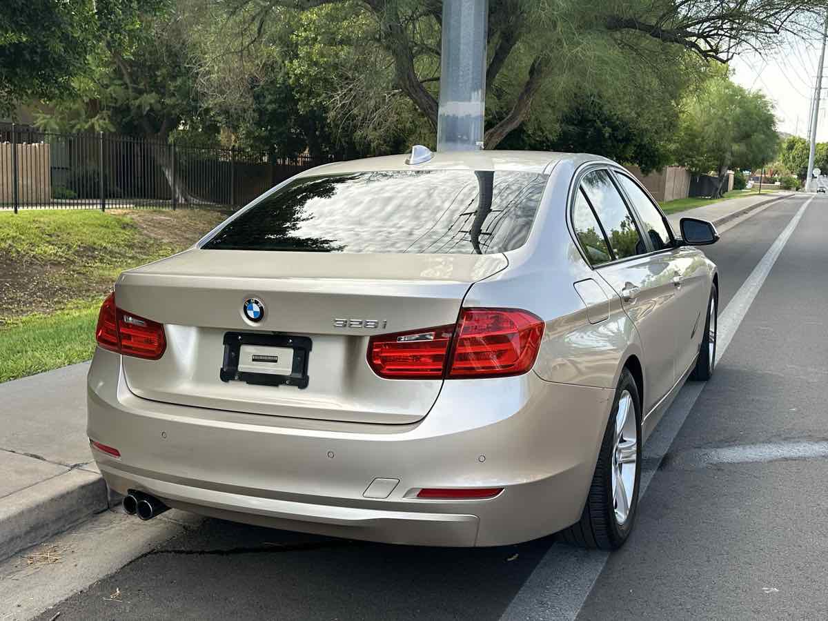 Used 2013 BMW 328i Sedan RWD image 8
