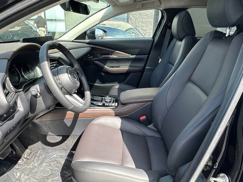 Used 2025 MAZDA CX-30 2.5 Turbo w/ Premium Package image 15