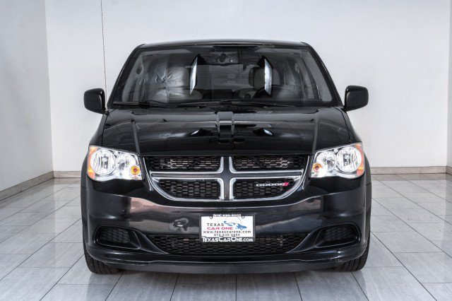 Used 2018 Dodge Grand Caravan SE w/ UConnect Hands-Free Group FWD image 3