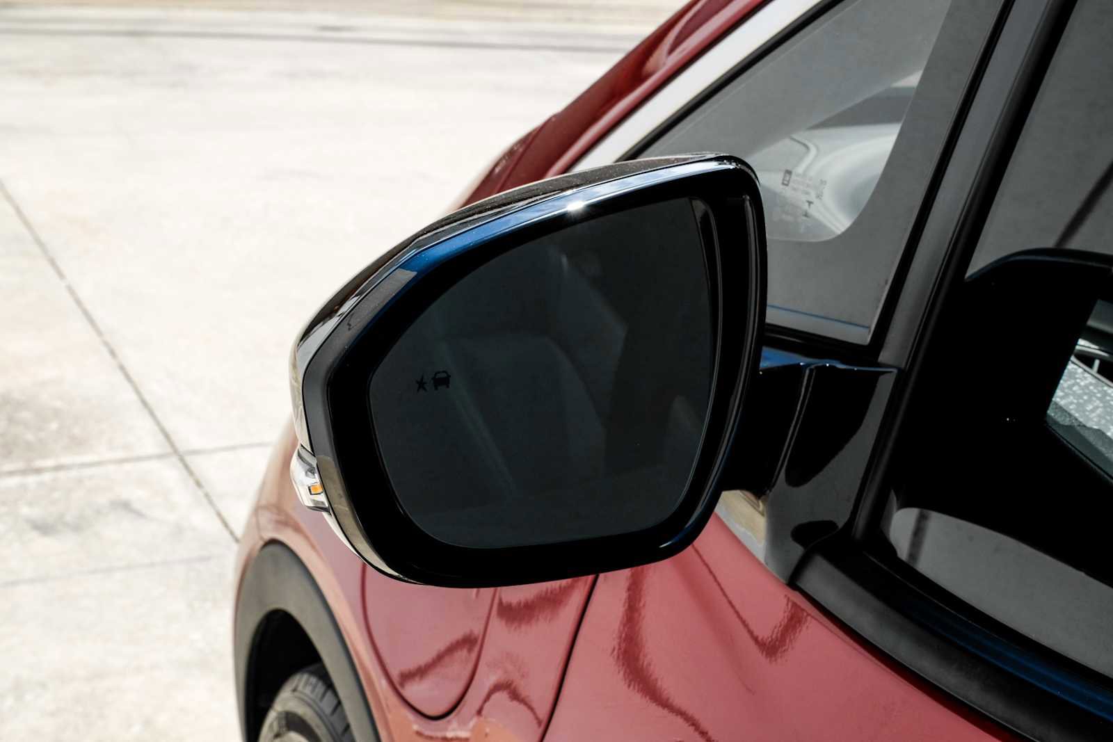 Used 2020 Chevrolet Bolt Premier w/ Infotainment Package image 40