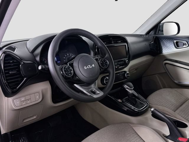 Used 2022 Kia Soul S FWD image 9