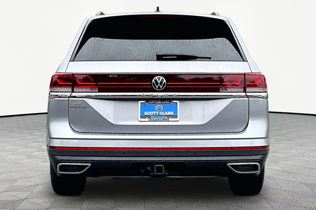 Used 2025 Volkswagen Atlas SE FWD image 6