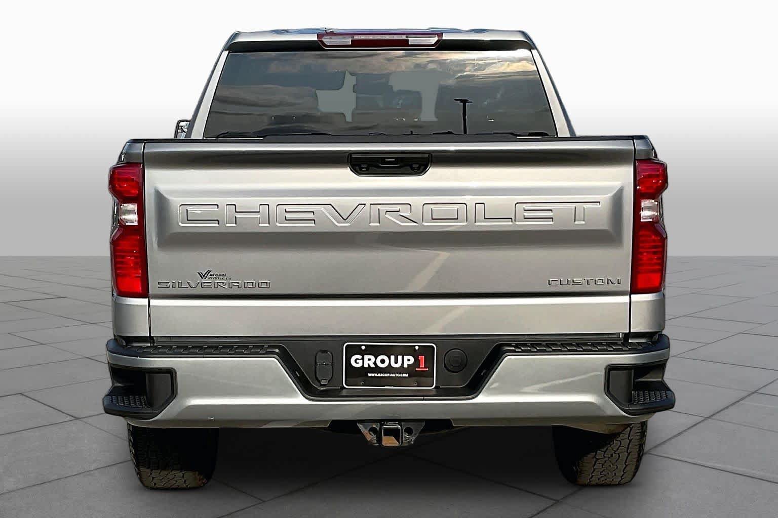 Used 2023 Chevrolet Silverado 1500 Custom AWD/4WD image 5