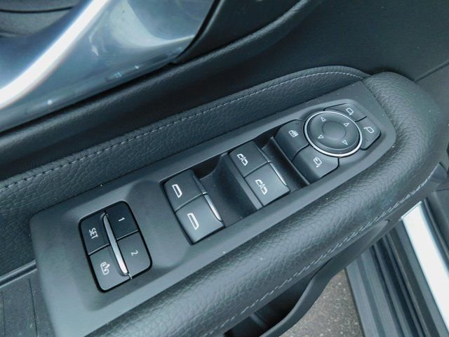 Used 2023 GMC Yukon Denali image 29