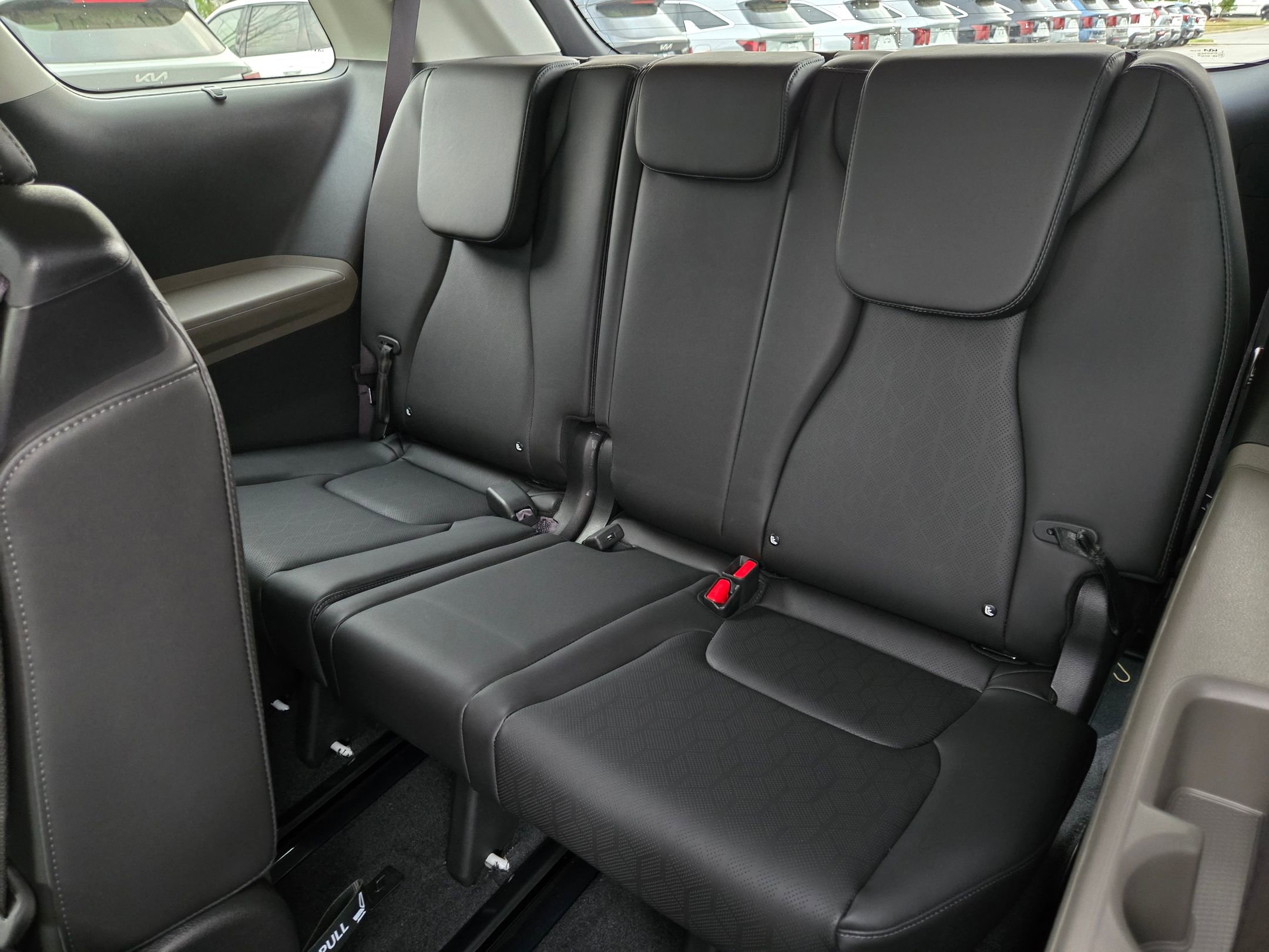 New 2026 Kia Carnival EX FWD image 37