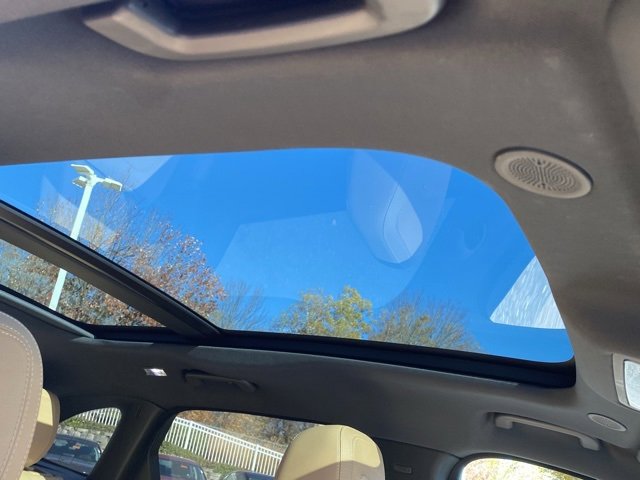 Used 2023 Jaguar F-PACE S image 30