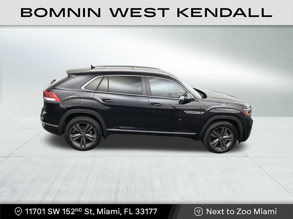 Used 2022 Volkswagen Atlas Cross Sport SEL R-Line image 17