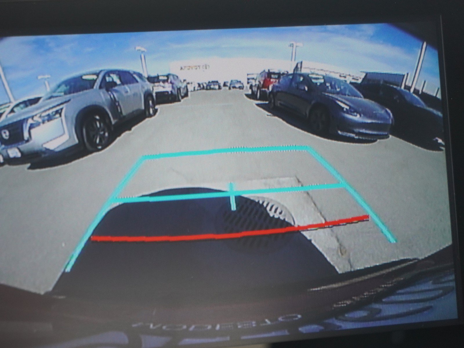 Used 2020 Toyota C-HR XLE FWD image 23