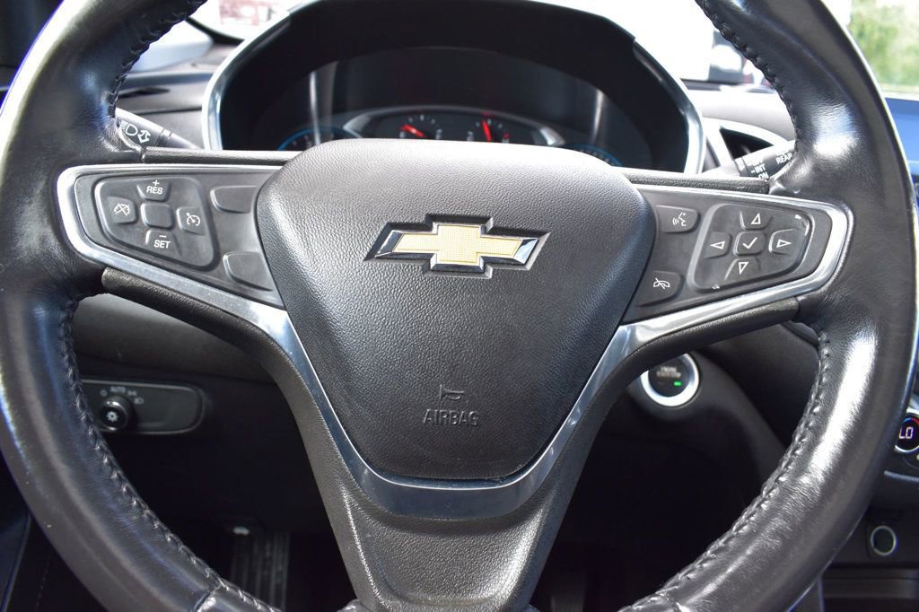 Used 2018 Chevrolet Equinox LT image 30