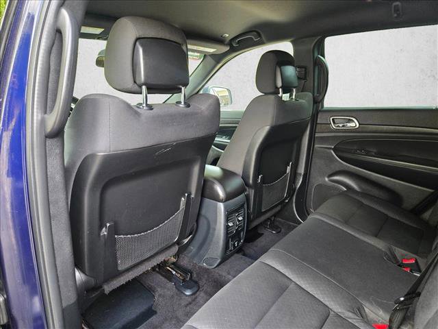 Used 2018 Jeep Grand Cherokee Laredo image 18