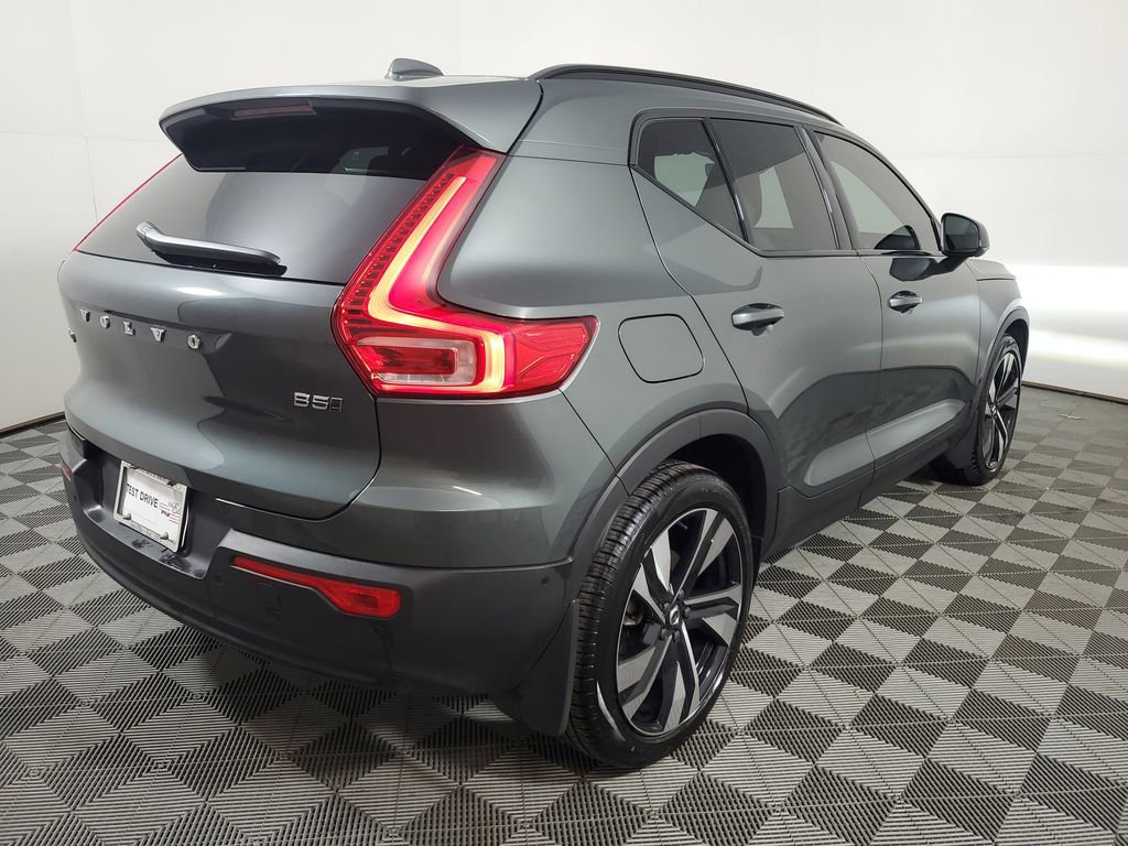 Certified 2026 Volvo XC40 B5 Ultra w/ Climate Package image 8